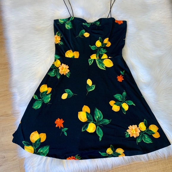 antisocialite Dresses & Skirts - Antisocialite lemon sun dress